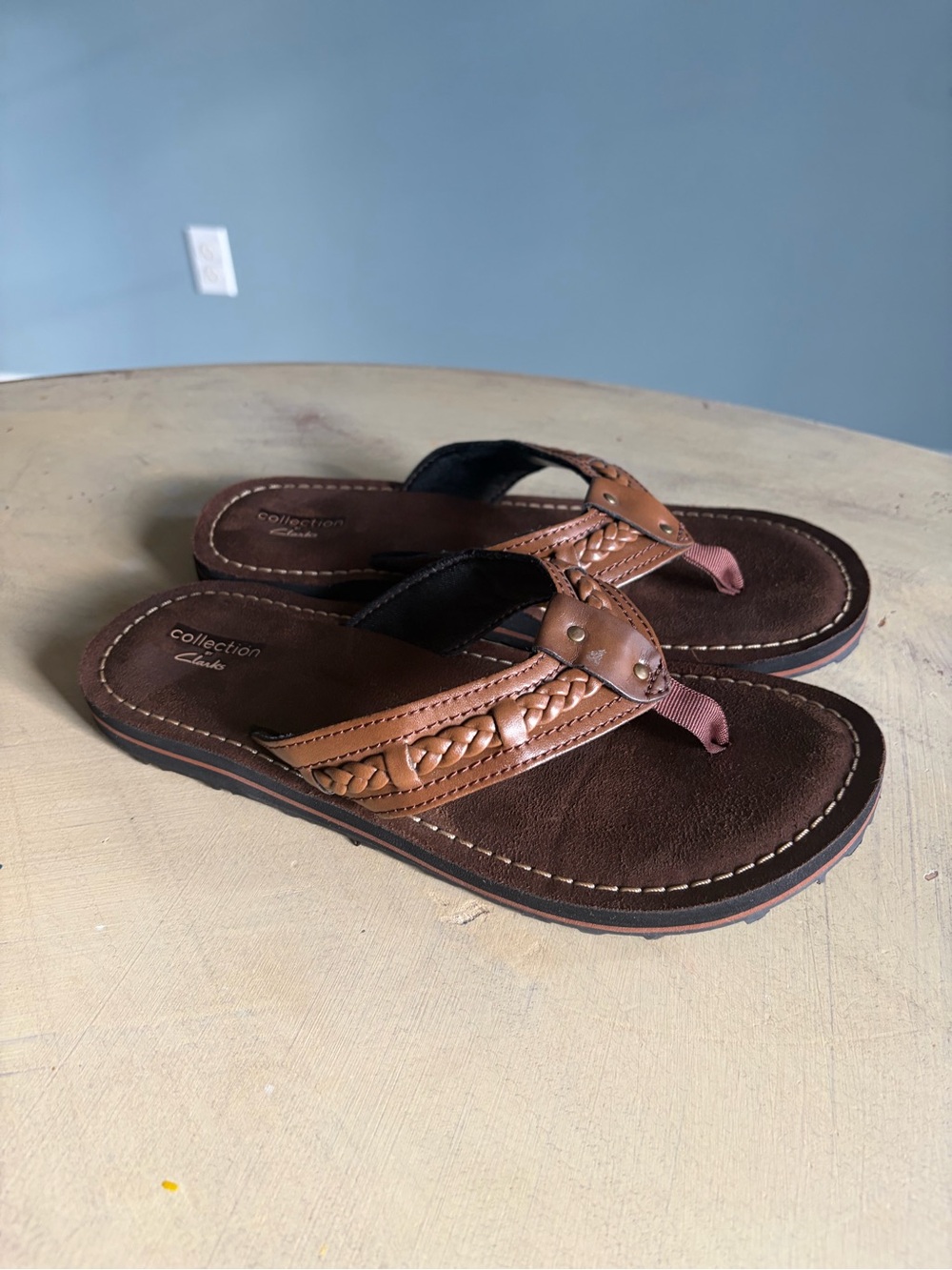 Clarks Women's Fenner Nerice Brown Size 8M Flip Flop Thong Sandals Worn Once